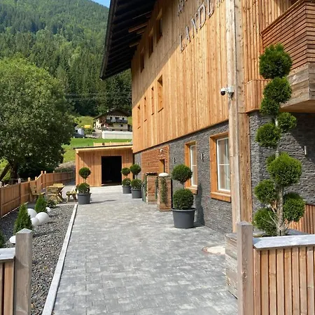 Landl 33 Top5 Apartment Landl (Tyrol)